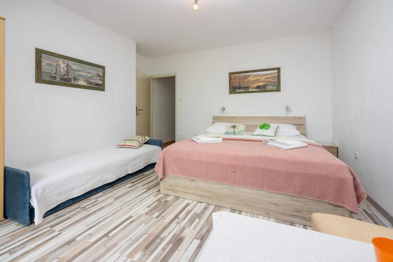 Ferienwohnung Pavica Dramalj Exterior foto